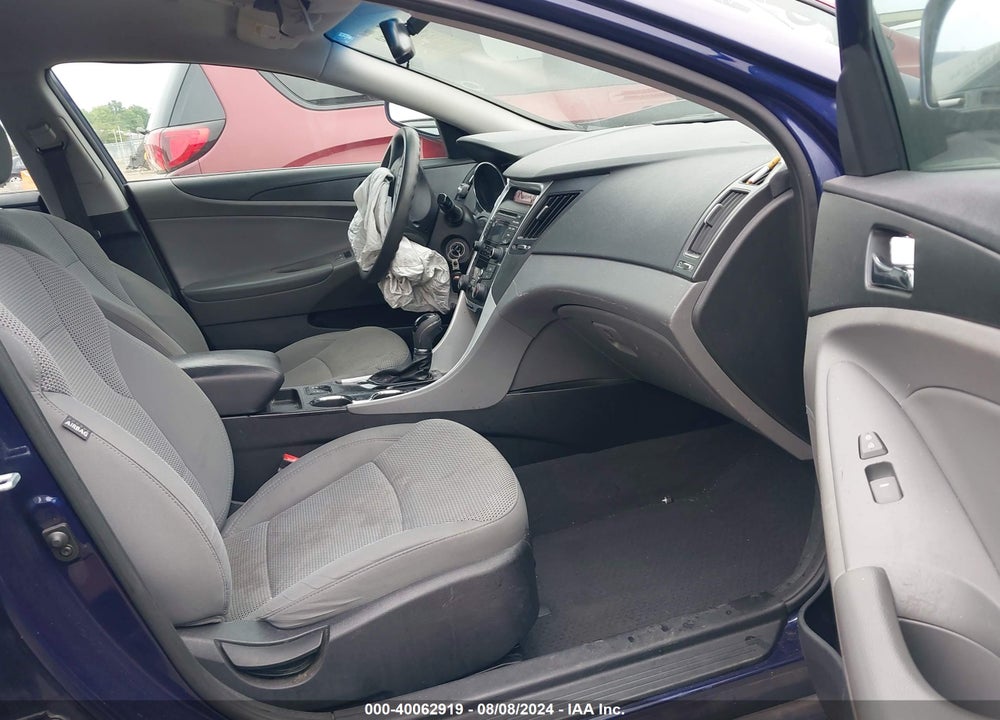 2013 HYUNDAI SONATA GLS VIN: 5NPEB4AC2DH798204