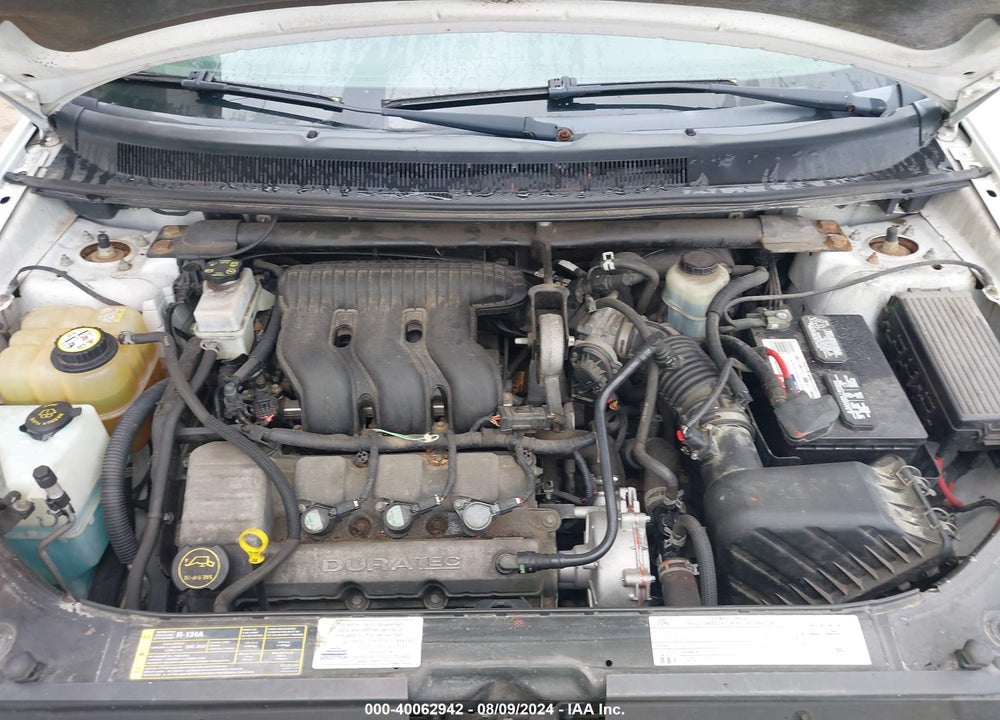 2005 FORD FREESTYLE SE VIN: 1FMZK01175GA40188
