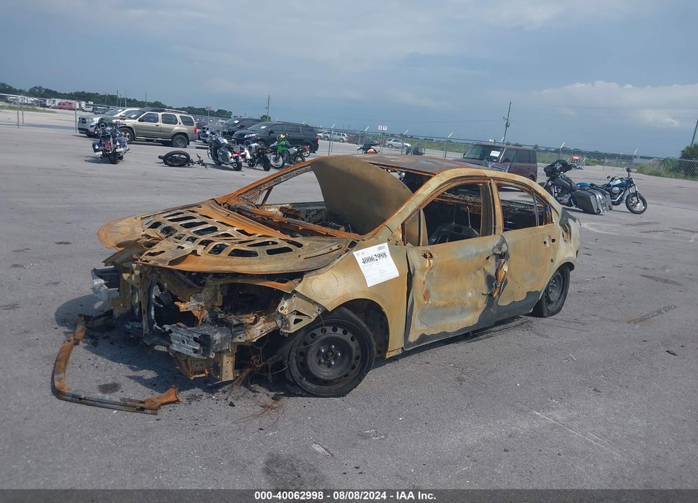 2021 TOYOTA COROLLA LE VIN: JTDEPMAE5MJ127748