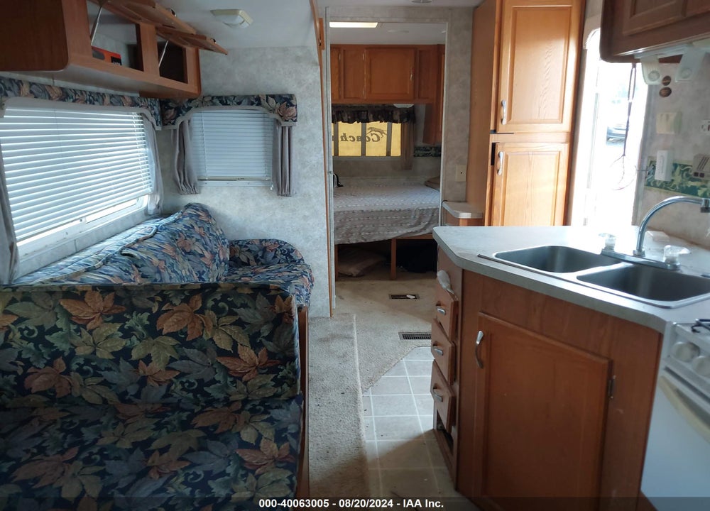 2005 COACHMEN CASCADE VIN: 1TC2B069951501225