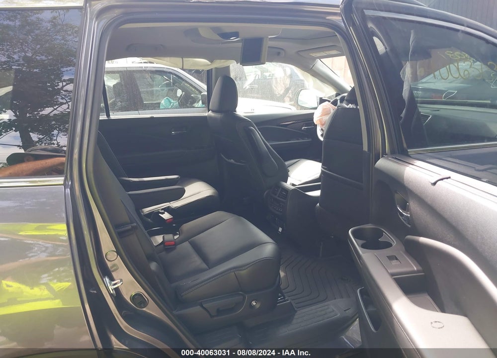 2021 HONDA PILOT AWD TOURING 7 PASSENGER VIN: 5FNYF6H68MB017777