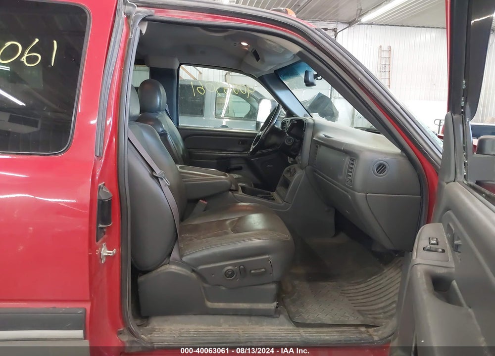 2005 CHEVROLET SILVERADO 2500HD LT VIN: 1GCHK29205E133512