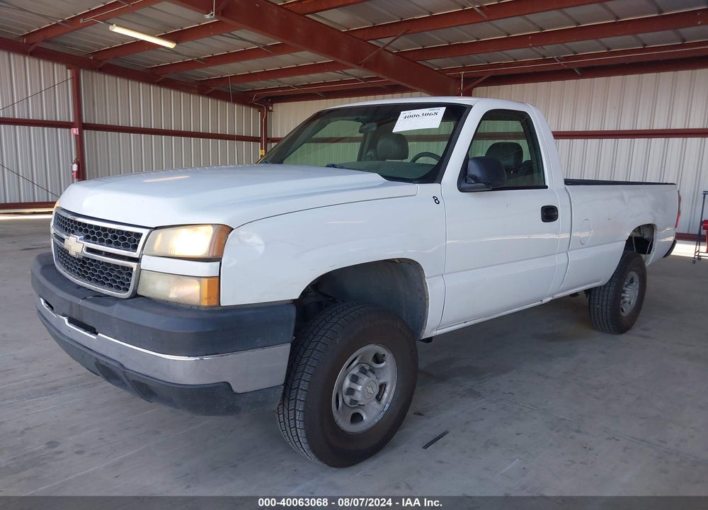 2006 CHEVROLET SILVERADO 2500HD WORK TRUCK VIN: 1GCHC24U76E274147