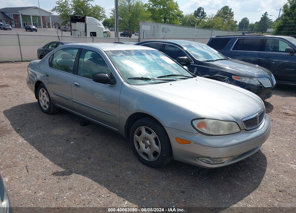 2000 INFINITI I30 LUXURY/TOURING VIN: JNKCA31A8YT212009