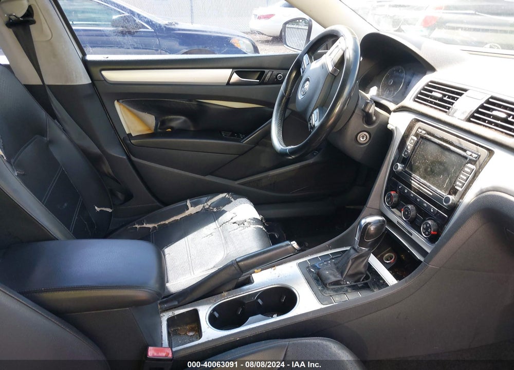 2013 VOLKSWAGEN PASSAT 2.5L SE VIN: 1VWBP7A33DC096133