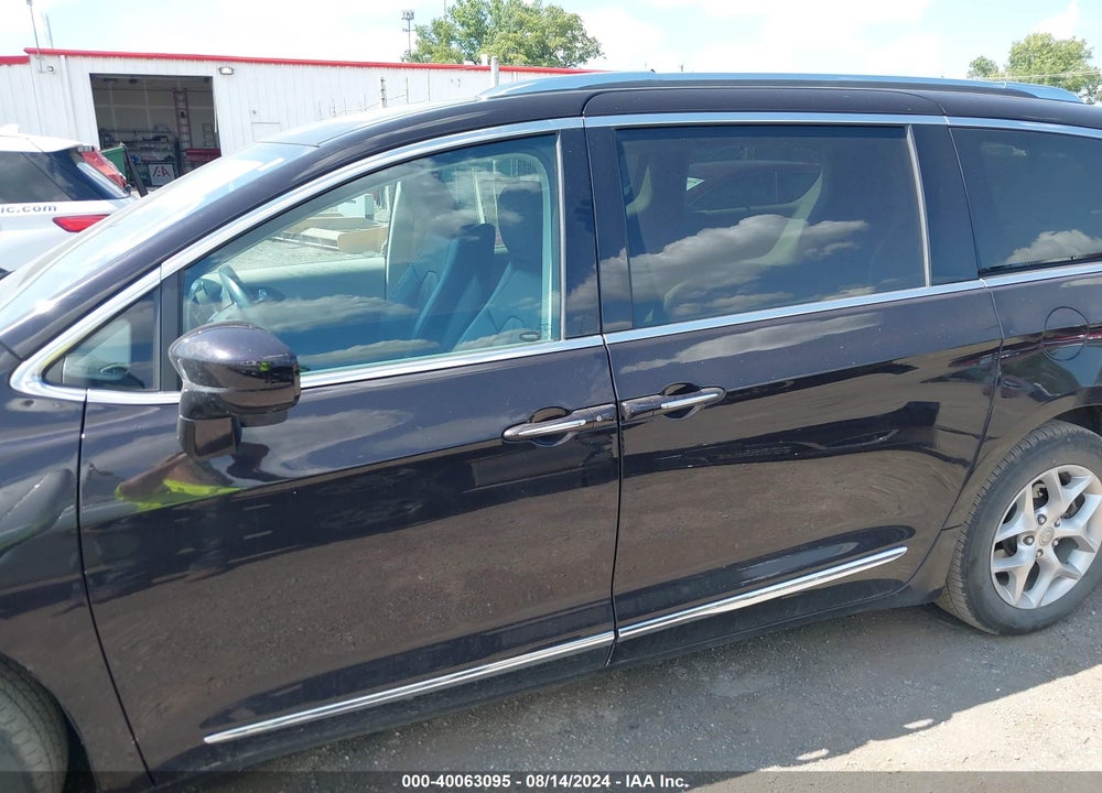 2017 CHRYSLER PACIFICA TOURING L PLUS VIN: 2C4RC1EG5HR653502
