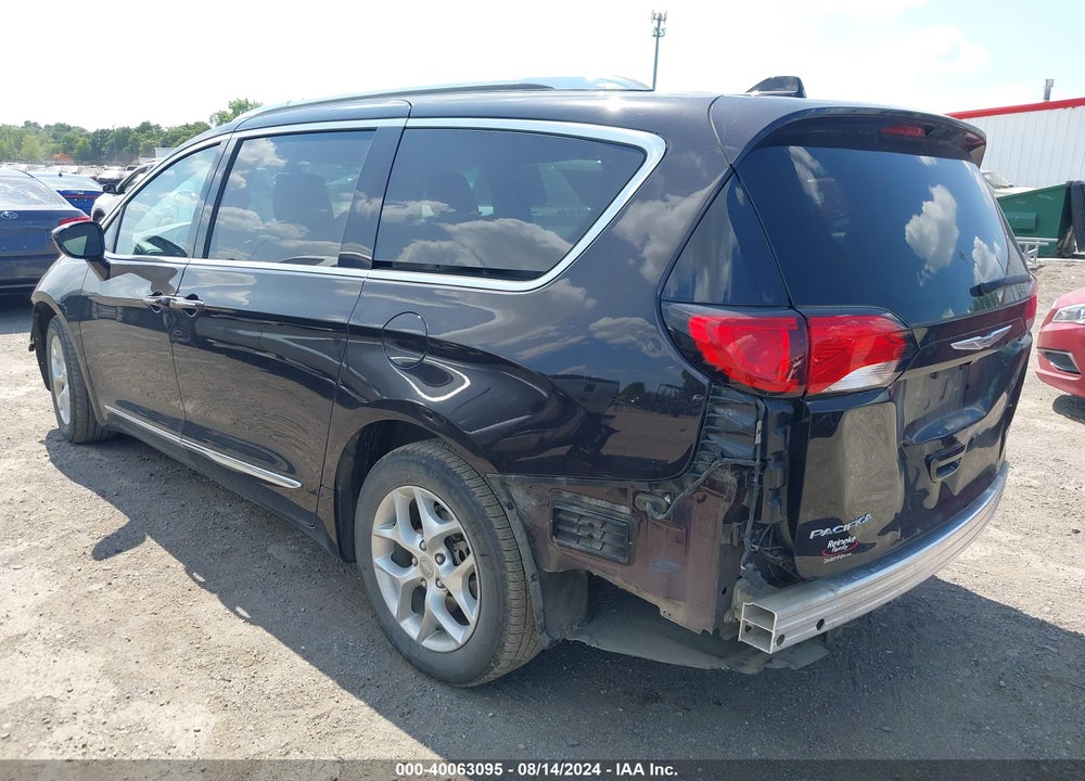 2017 CHRYSLER PACIFICA TOURING L PLUS VIN: 2C4RC1EG5HR653502