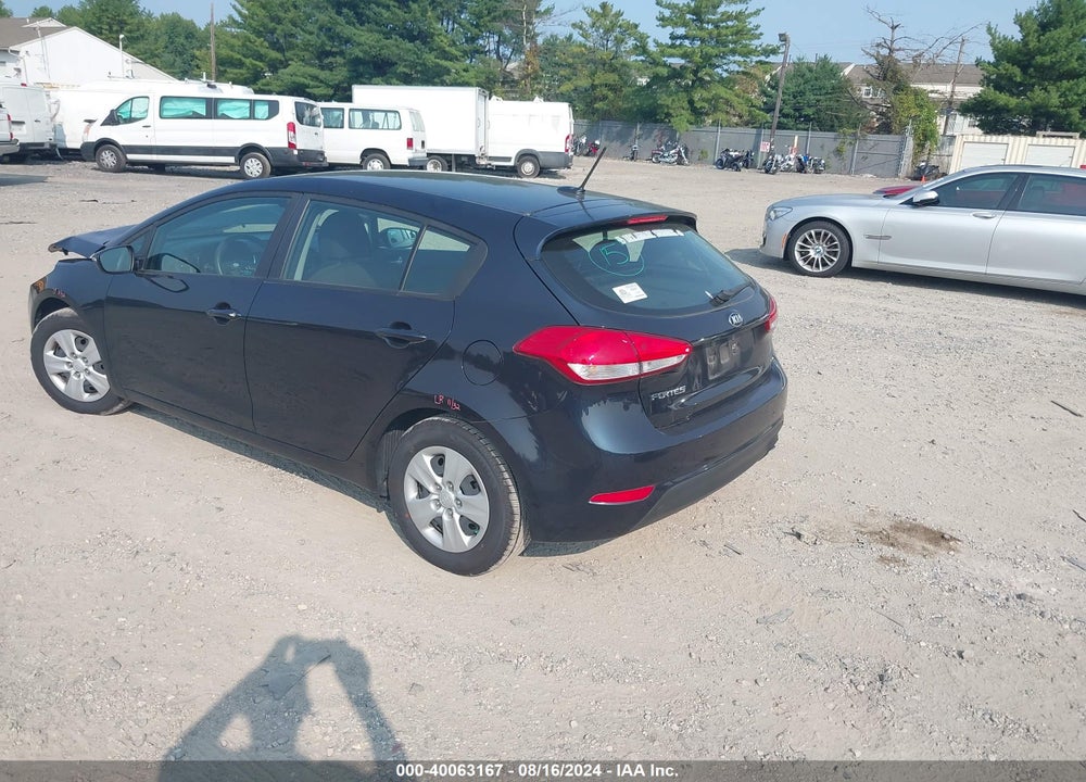 2017 KIA FORTE LX VIN: KNAFK5A87H5687978