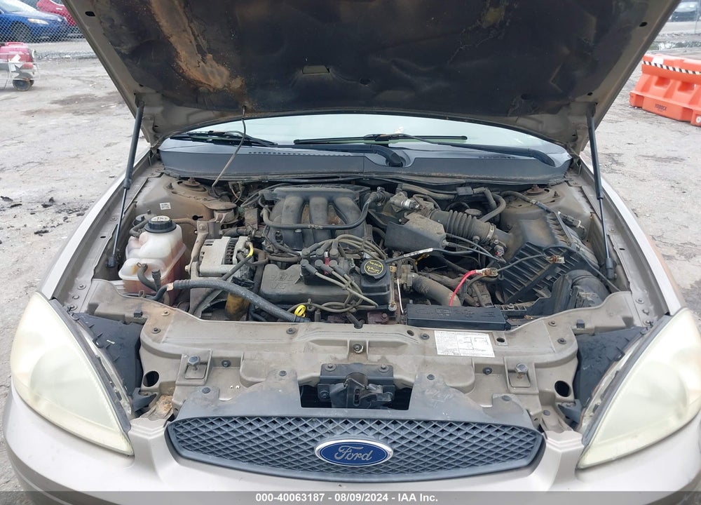 2004 FORD TAURUS VIN: 1FAFP52U84A113364