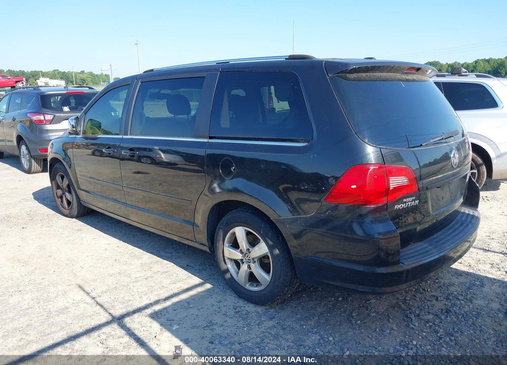 2009 VOLKSWAGEN ROUTAN SEL PREMIUM VIN: 2V8HW64X59R584141