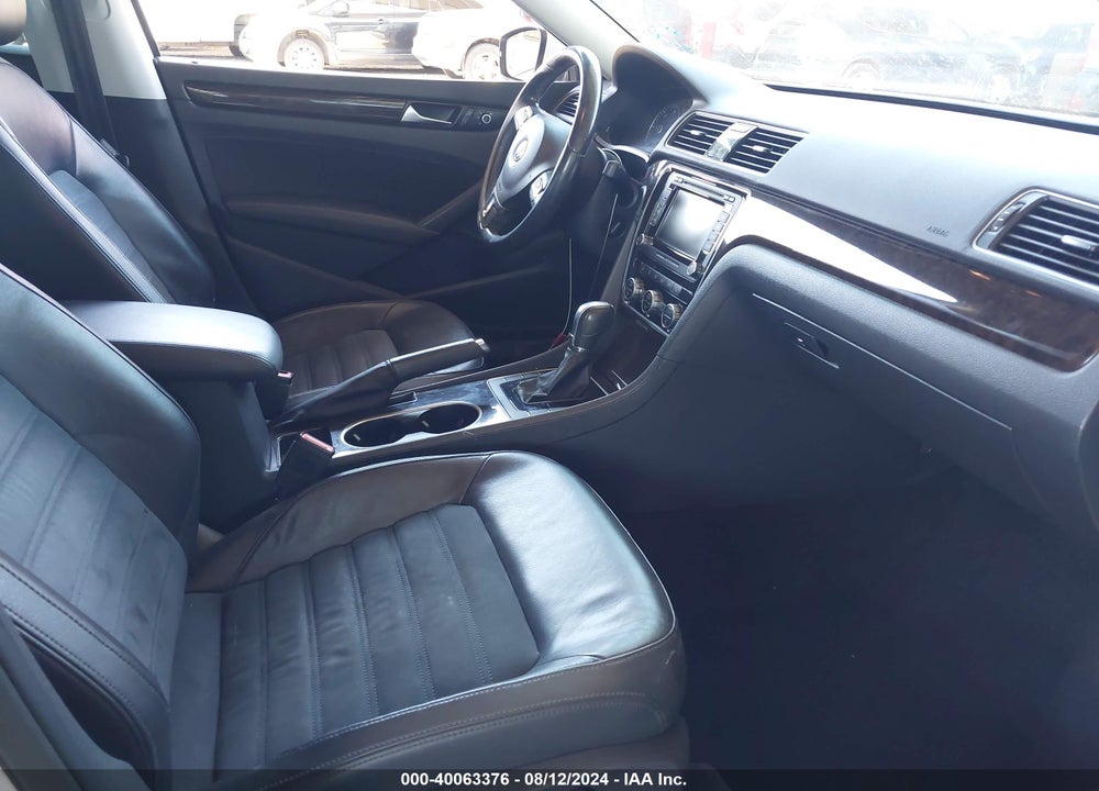 2014 VOLKSWAGEN PASSAT 2.0L TDI SEL PREMIUM VIN: 1VWCN7A35EC025124