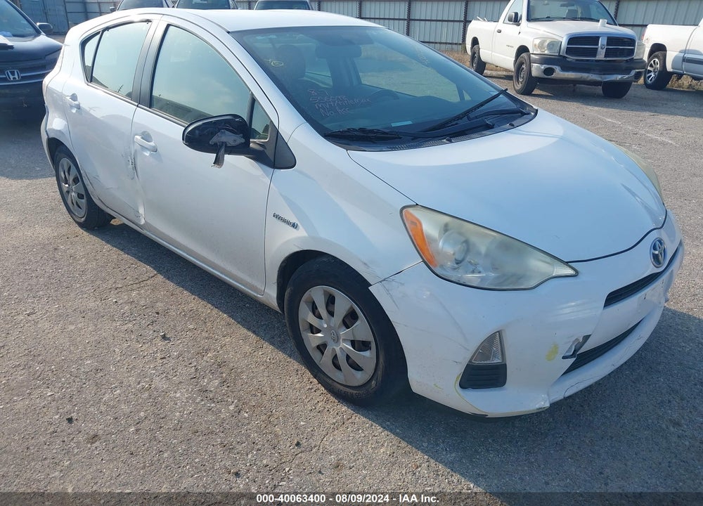2013 TOYOTA PRIUS C TWO VIN: JTDKDTB37D1556098