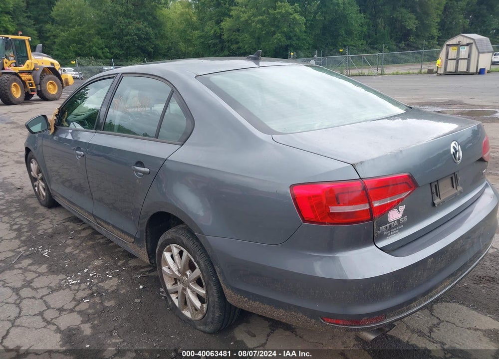 2015 VOLKSWAGEN JETTA 1.8T SE VIN: 3VWD17AJ8FM270921