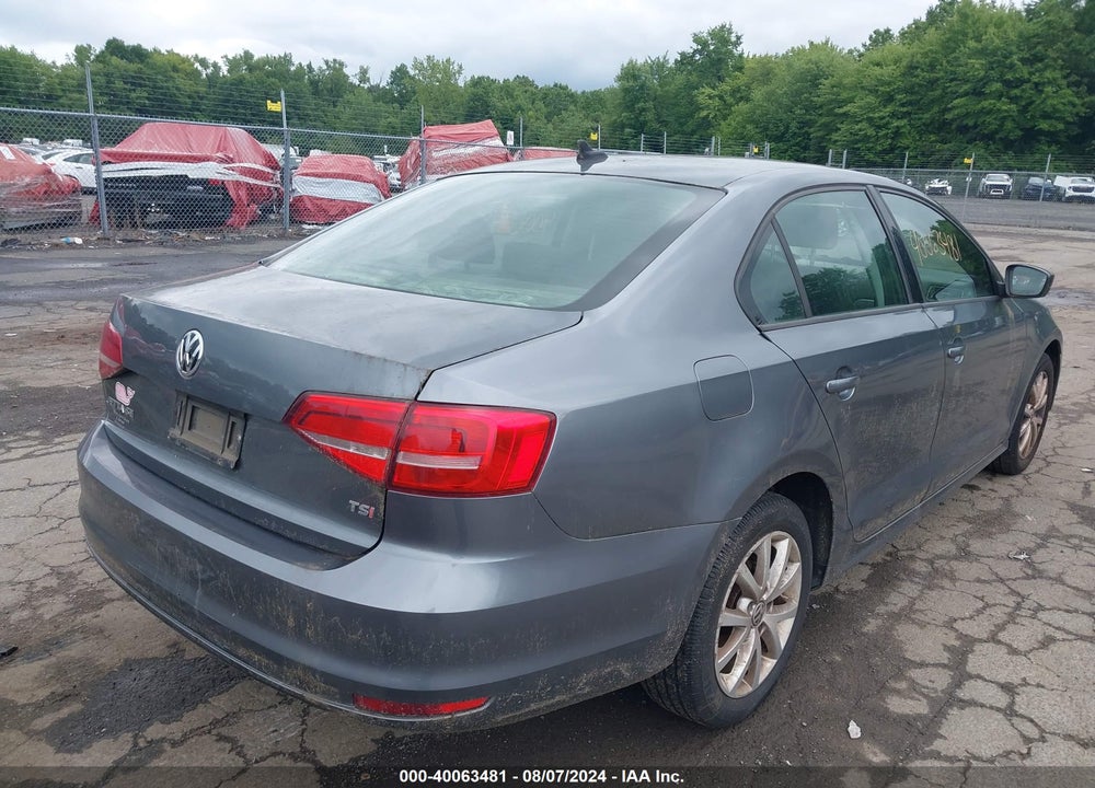 2015 VOLKSWAGEN JETTA 1.8T SE VIN: 3VWD17AJ8FM270921