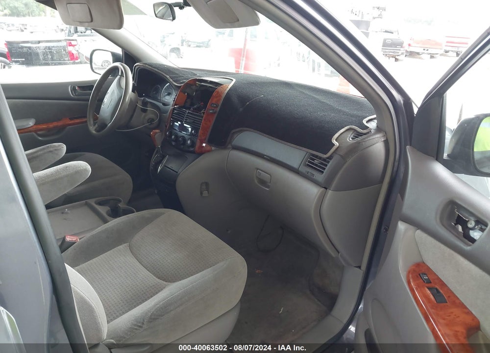 2006 TOYOTA SIENNA CE VIN: 5TDZA23C46S502568