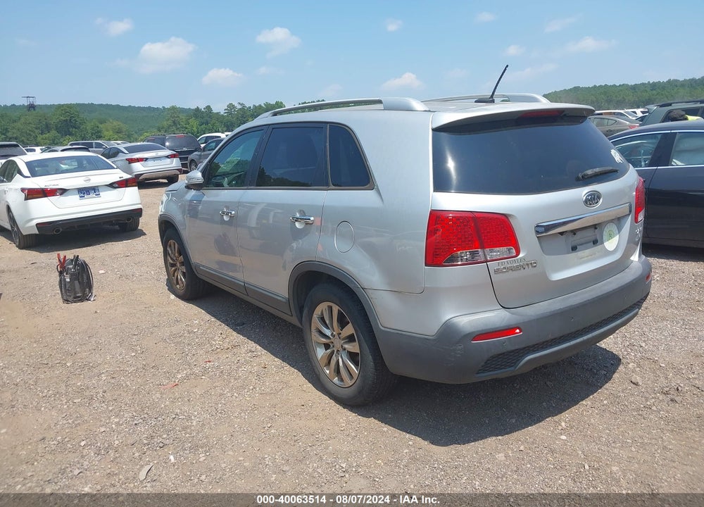 2011 KIA SORENTO EX V6 VIN: 5XYKU4A29BG033130