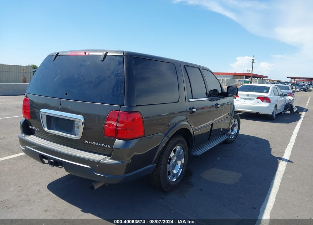 2005 LINCOLN NAVIGATOR VIN: 5LMFU27585LJ05265