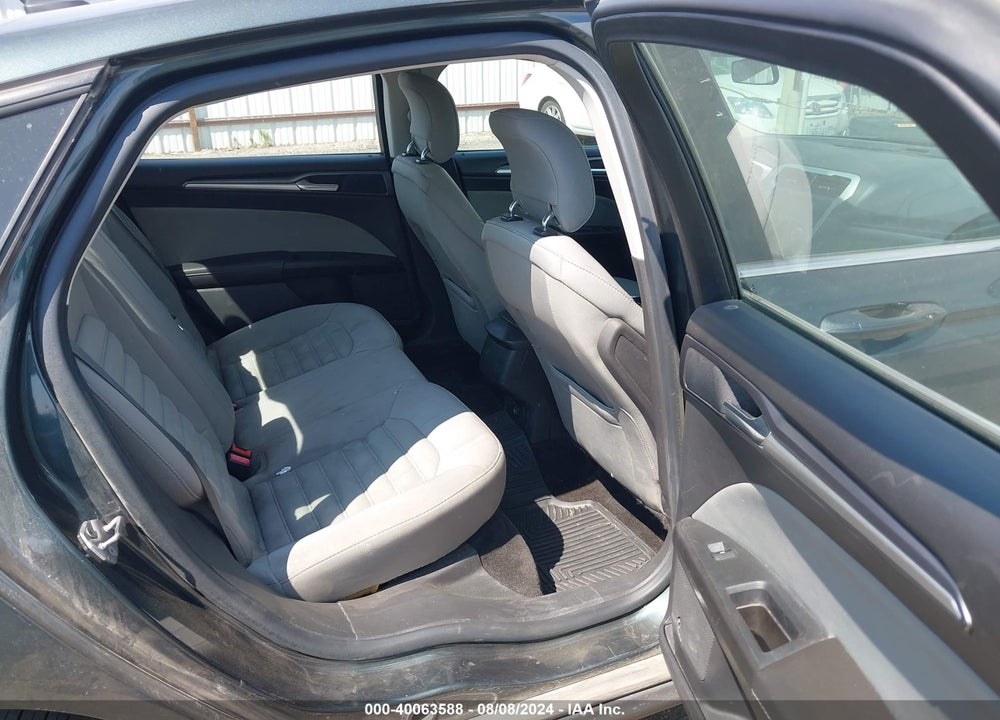 2015 FORD FUSION S VIN: 1FA6P0G78F5104746