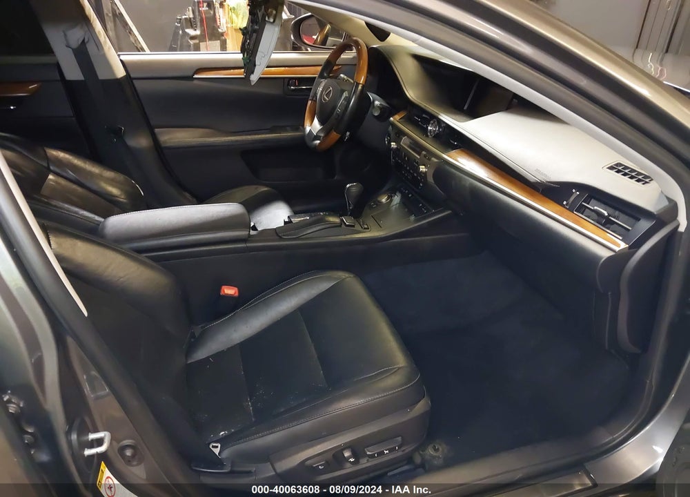 2013 LEXUS ES 300H VIN: JTHBW1GG3D2013849