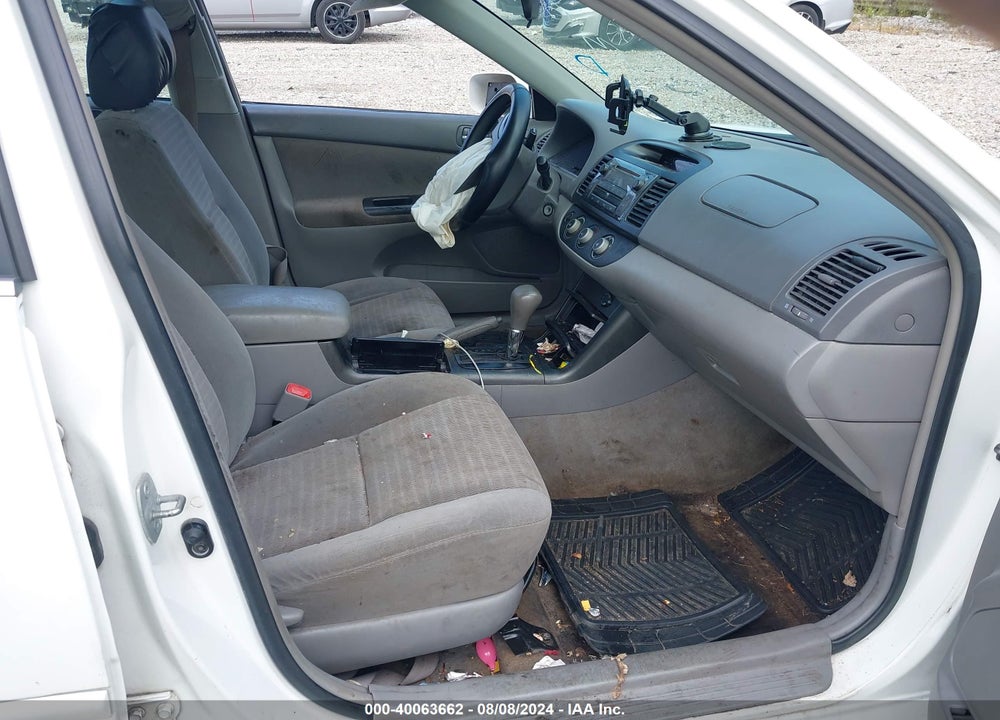 2005 TOYOTA CAMRY LE/XLE/SE VIN: 4T1BE32K65U559378