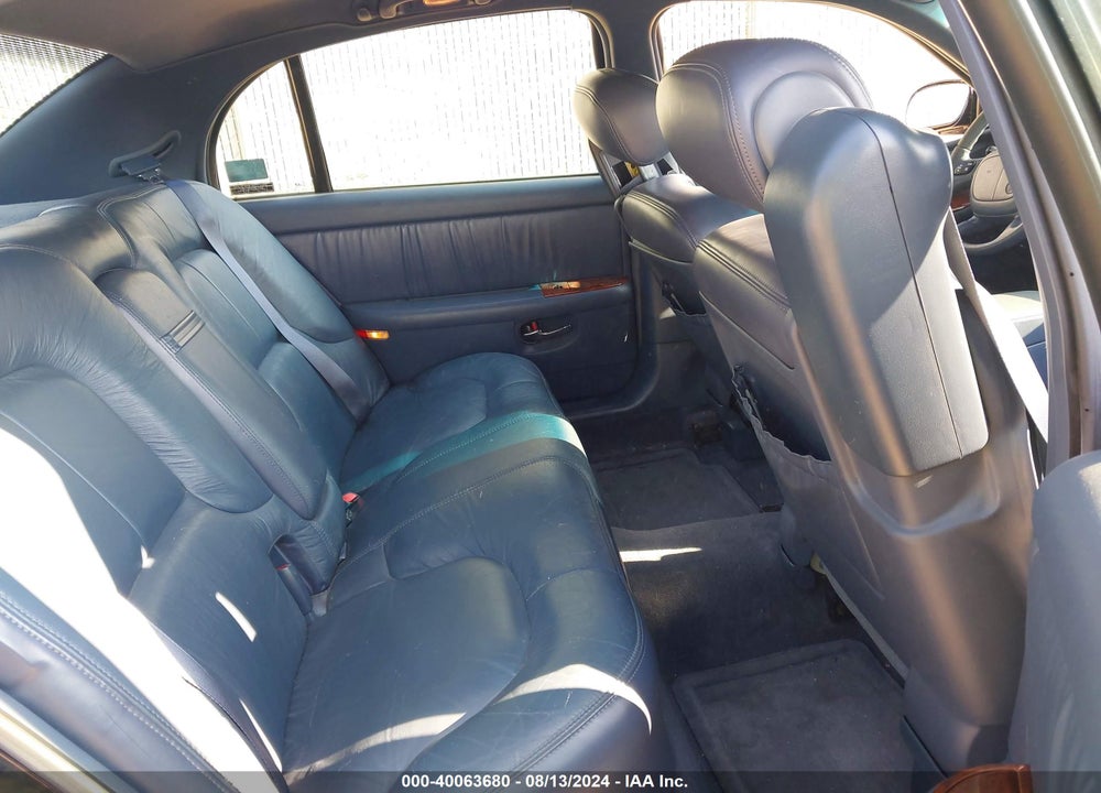 1998 BUICK PARK AVENUE VIN: 1G4CW52K7W4627184