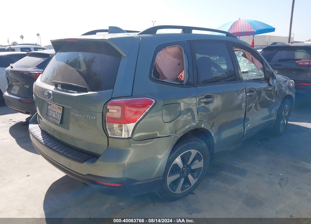 2018 SUBARU FORESTER 2.5I PREMIUM VIN: JF2SJAEC5JH578212