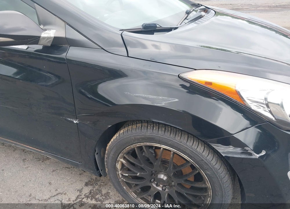 2011 HYUNDAI ELANTRA LIMITED VIN: 5NPDH4AE8BH021972