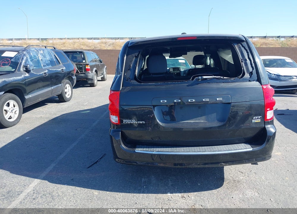 2018 DODGE GRAND CARAVAN VIN: 2C4RDGEG5JR238055