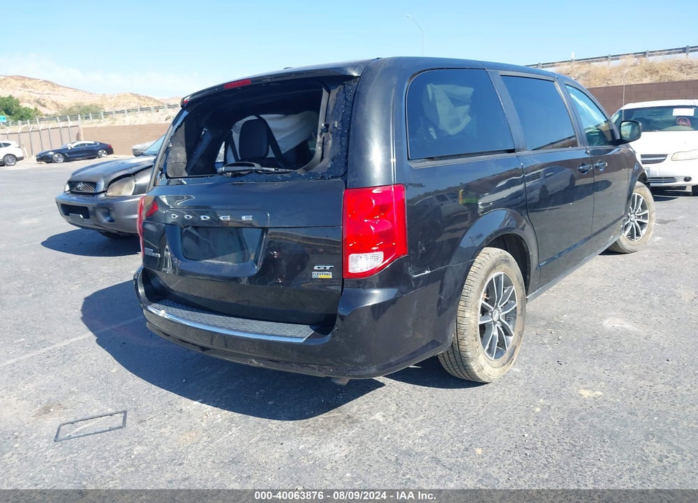 2018 DODGE GRAND CARAVAN VIN: 2C4RDGEG5JR238055