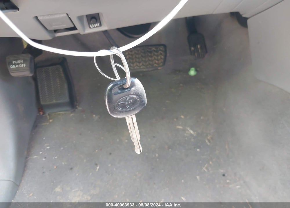 2010 TOYOTA TACOMA PRERUNNER V6 VIN: 3TMKU4HN6AM025150
