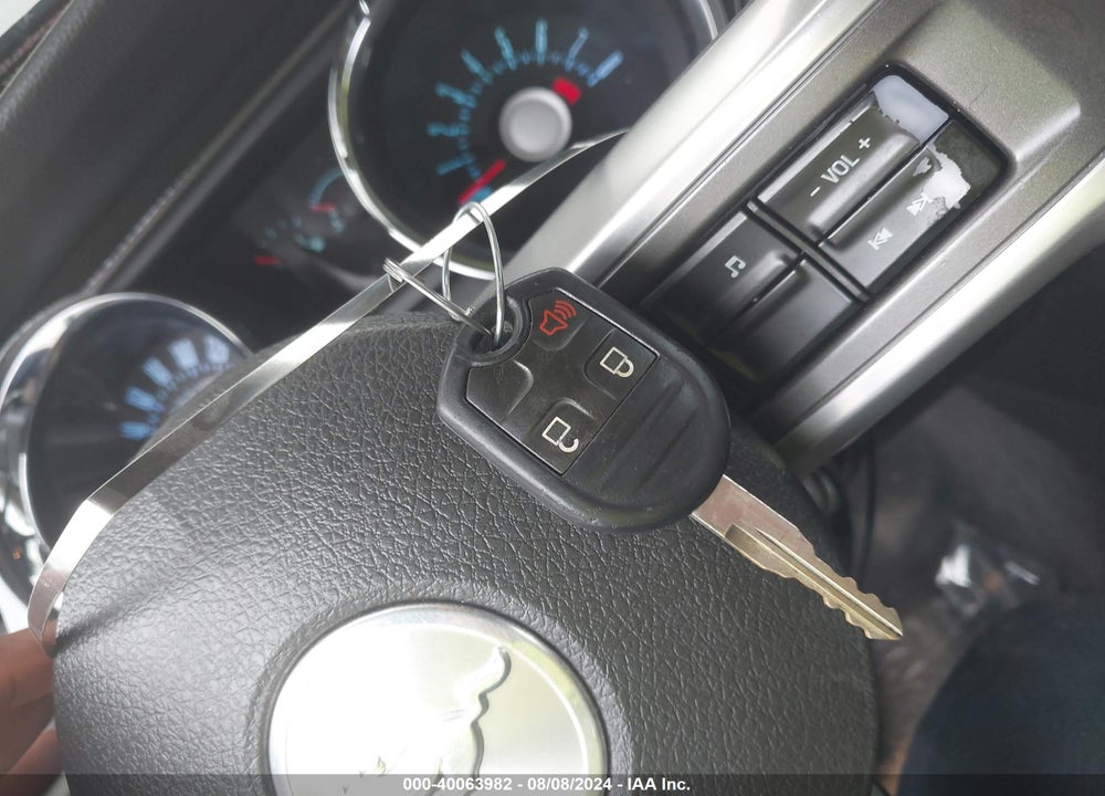 2011 FORD MUSTANG V6 VIN: 1ZVBP8EM1B5163595
