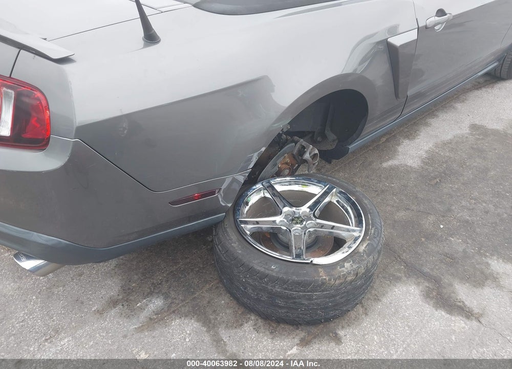 2011 FORD MUSTANG V6 VIN: 1ZVBP8EM1B5163595