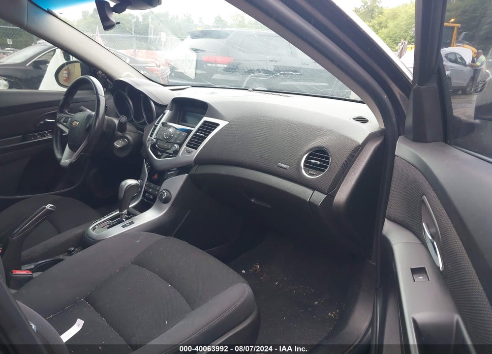 2014 CHEVROLET CRUZE 1LT AUTO VIN: 1G1PC5SB6E7418586