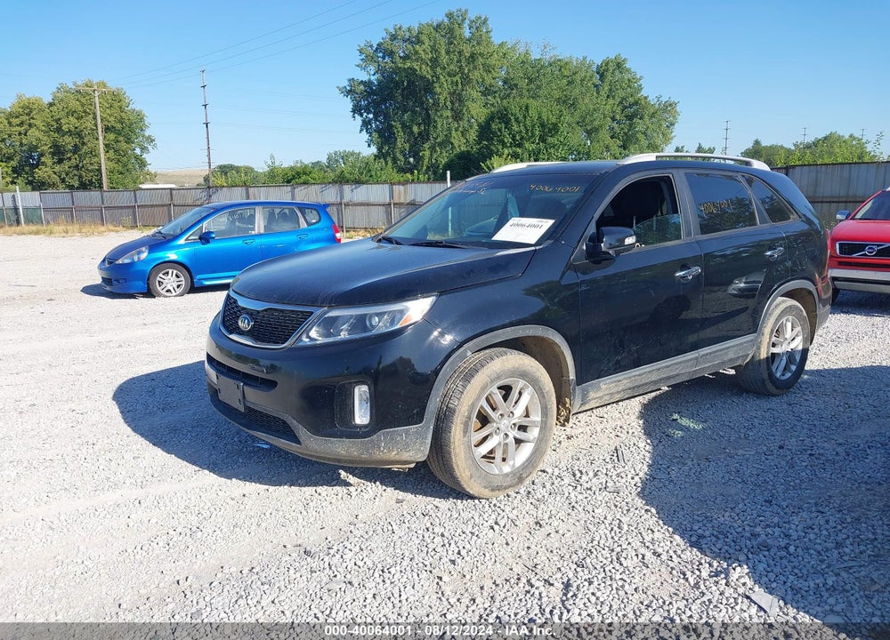 2015 KIA SORENTO LX VIN: 5XYKT3A60FG565257