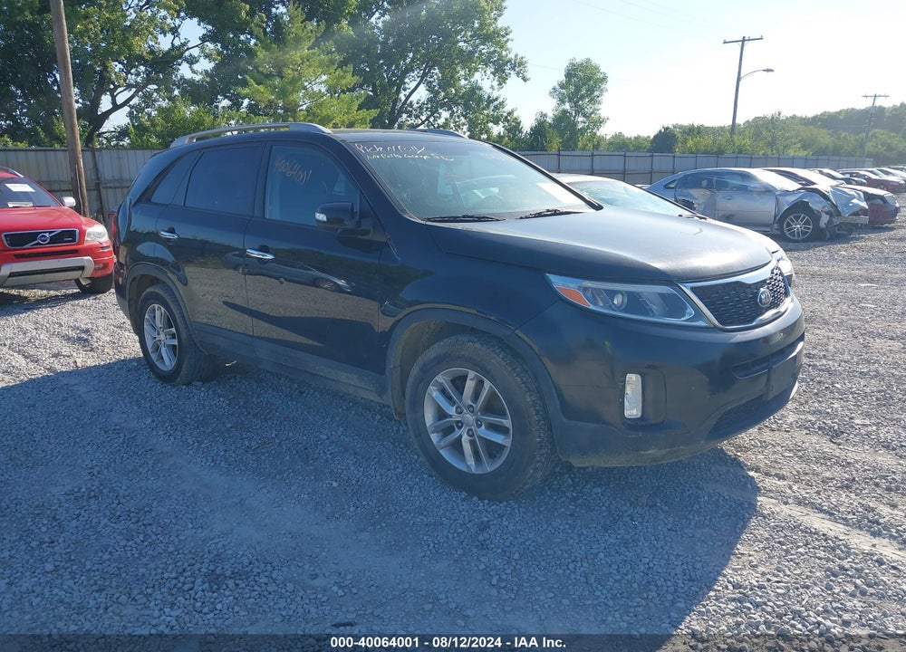 2015 KIA SORENTO LX VIN: 5XYKT3A60FG565257