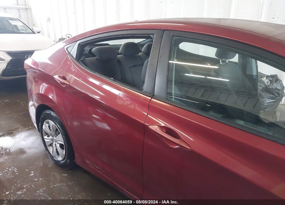 2016 HYUNDAI ELANTRA SE VIN: 5NPDH4AE6GH760779