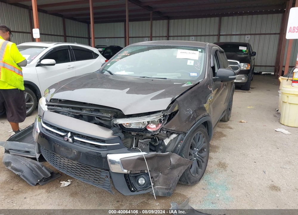 2018 MITSUBISHI OUTLANDER SPORT 2.0 LE VIN: JA4AP3AU4JZ023873