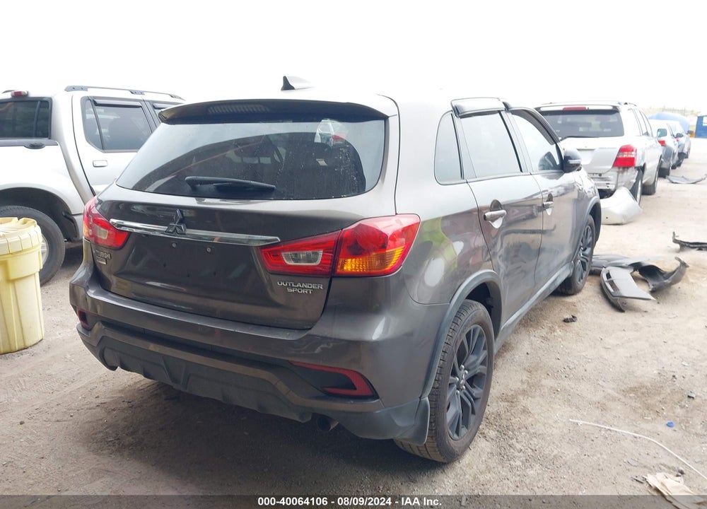 2018 MITSUBISHI OUTLANDER SPORT 2.0 LE VIN: JA4AP3AU4JZ023873