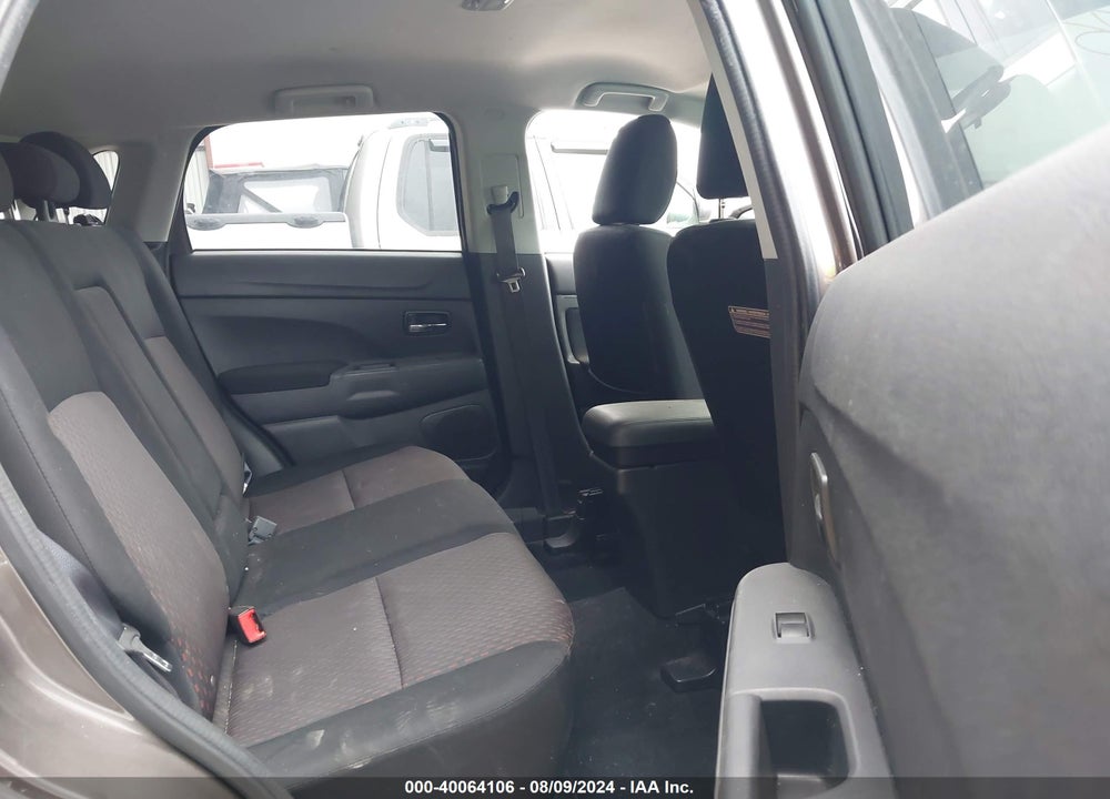 2018 MITSUBISHI OUTLANDER SPORT 2.0 LE VIN: JA4AP3AU4JZ023873