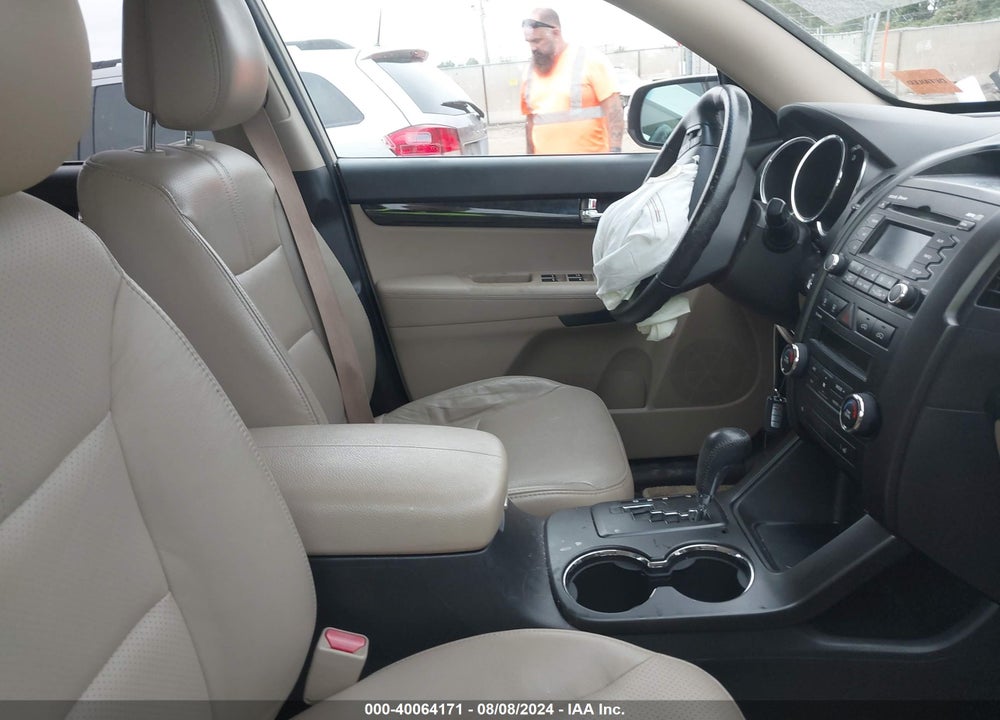 2011 KIA SORENTO EX VIN: 5XYKU3A14BG100296