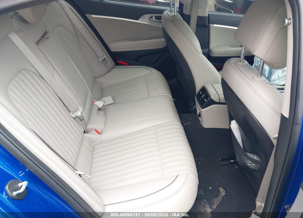 2021 GENESIS G70 2.0T AWD VIN: KMTG34LA6MU073620