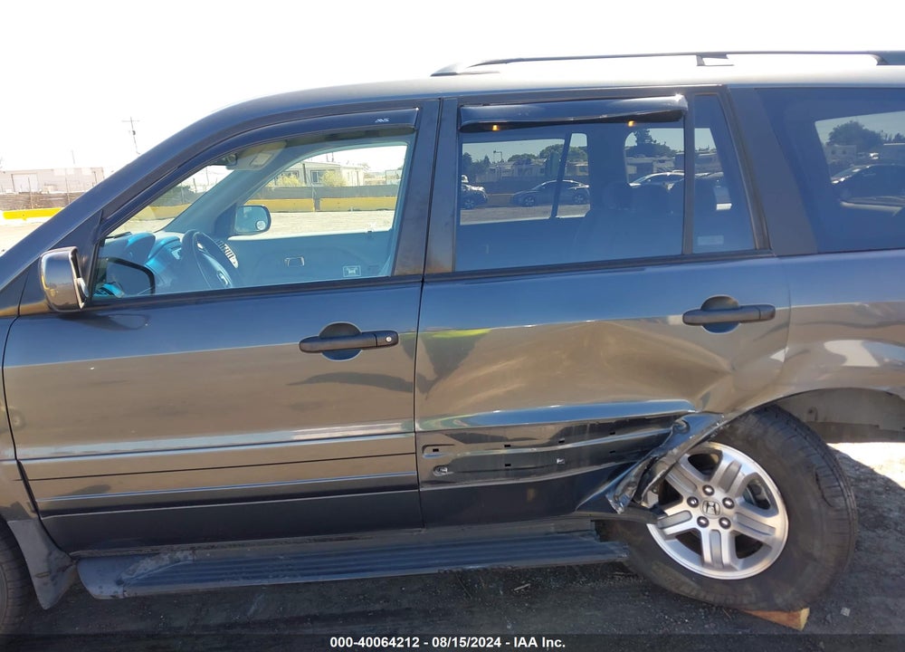 2005 HONDA PILOT VIN: 2HKYF18405H546533