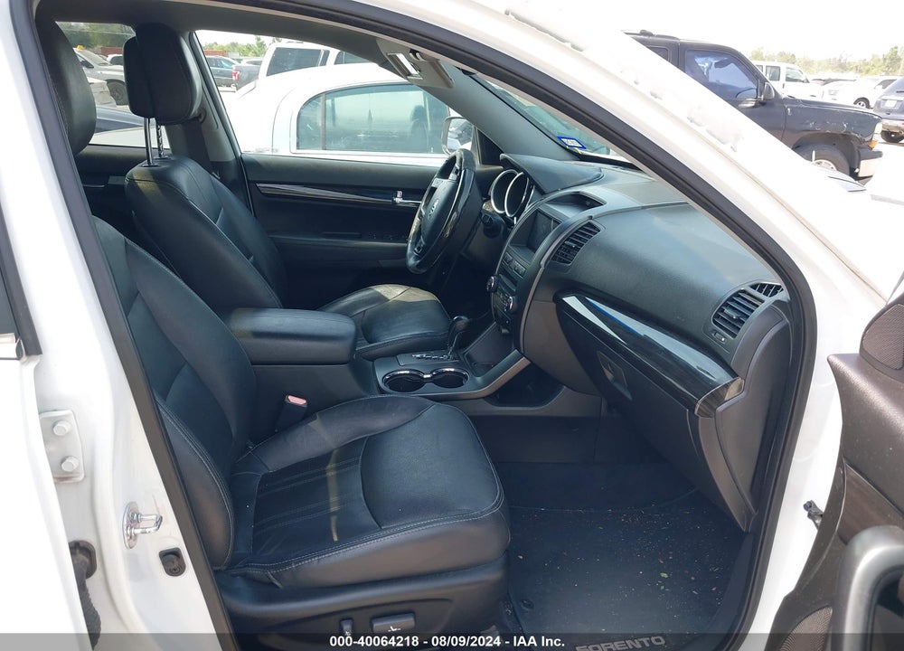 2013 KIA SORENTO SX VIN: 5XYKW4A20DG389737