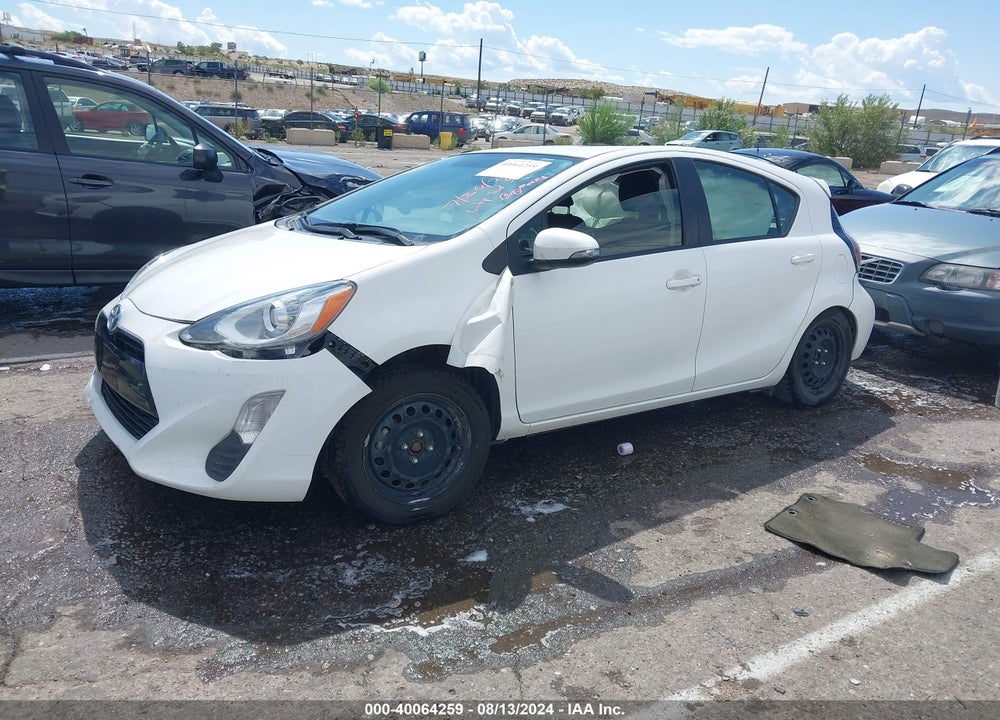 2016 TOYOTA PRIUS C TWO VIN: JTDKDTB34G1123097