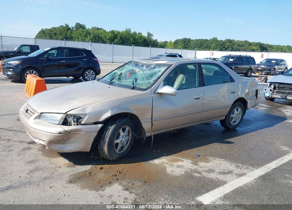 1997 TOYOTA CAMRY XLE VIN: JT2BG22K8V0100829