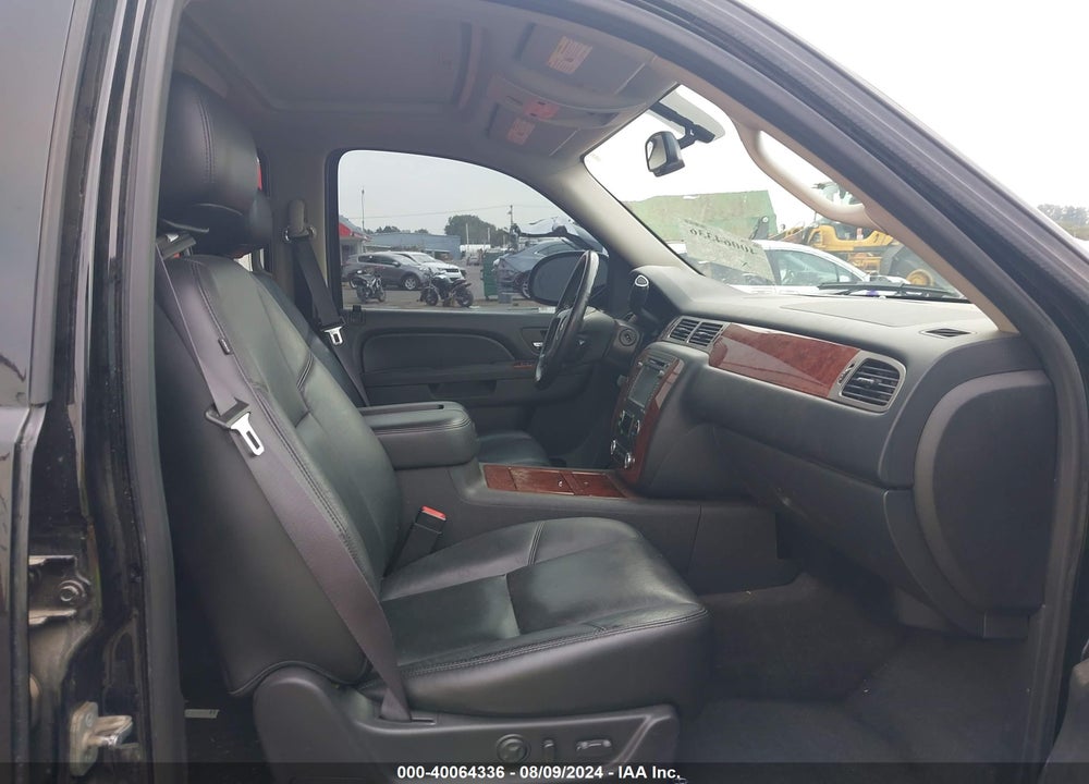 2013 CHEVROLET TAHOE LTZ VIN: 1GNSKCE04DR229254