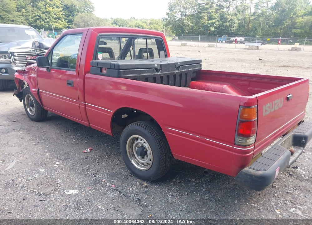1993 ISUZU CONVENTIONAL SHORT WHEELBASE VIN: 4S1CL11LXP4213844