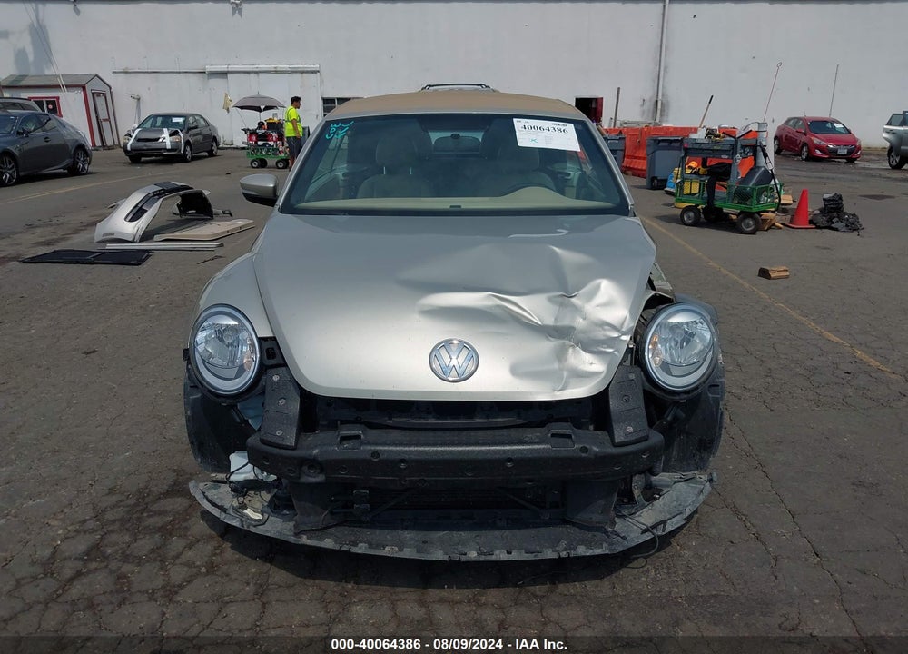 2014 VOLKSWAGEN BEETLE 1.8T VIN: 3VW517AT7EM823773