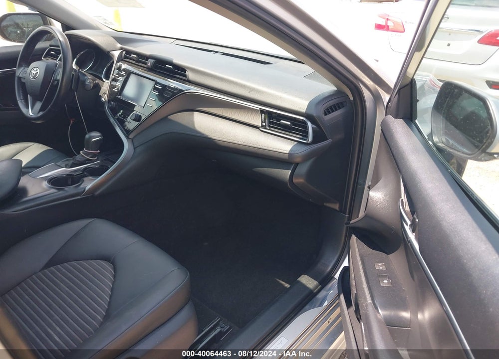 2019 TOYOTA CAMRY SE VIN: 4T1B11HK5KU698677