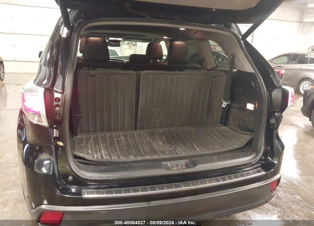 2016 TOYOTA HIGHLANDER XLE V6 VIN: 5TDJKRFH9GS263899